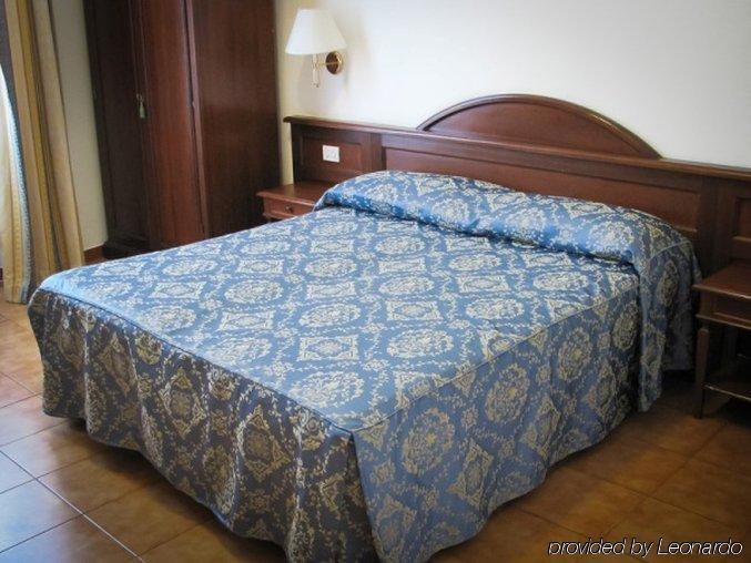 Hotel Spagna Ex Deco Флоренция Номер фото